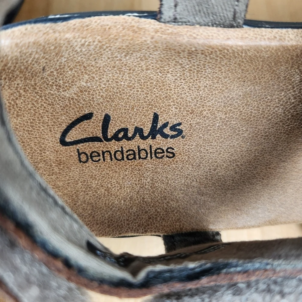 Clarks Sandals Women’s 9 Brown Leather Open Toe Wedge Floral Bendables Shoes - Picture 6 of 12